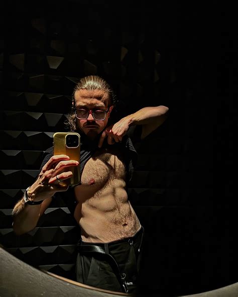 Joshua Weissman | I can bend like a pretzel. Or wait, no... I mean I