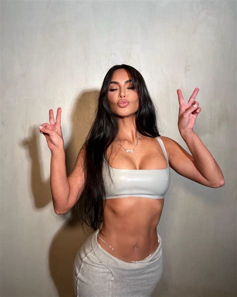 Inspired by Kim Kardashian: 3 Total-Body Gym Moves - Poosh