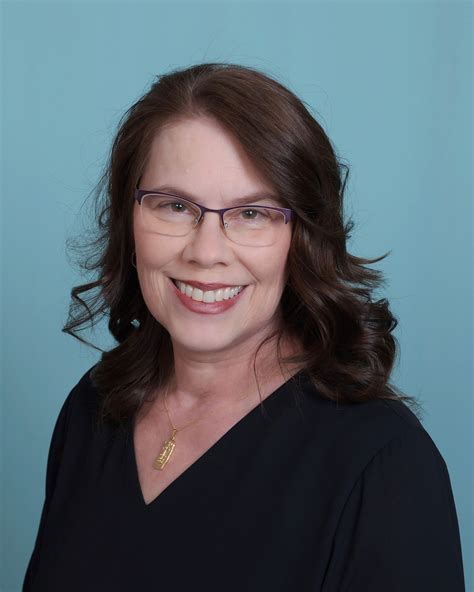 Kate Quinn | Sew Steady