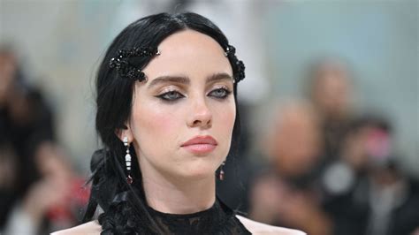 Billie Eilish reacciona a las preguntas sobre su sexualidad: “¿No era