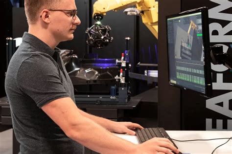 Portable 3D scanners and metrology for non-contact 3D measurements