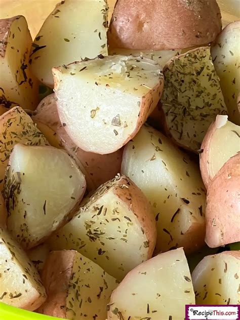 3 Simple Ways To Cook Perfect Microwaved Red Potatoes