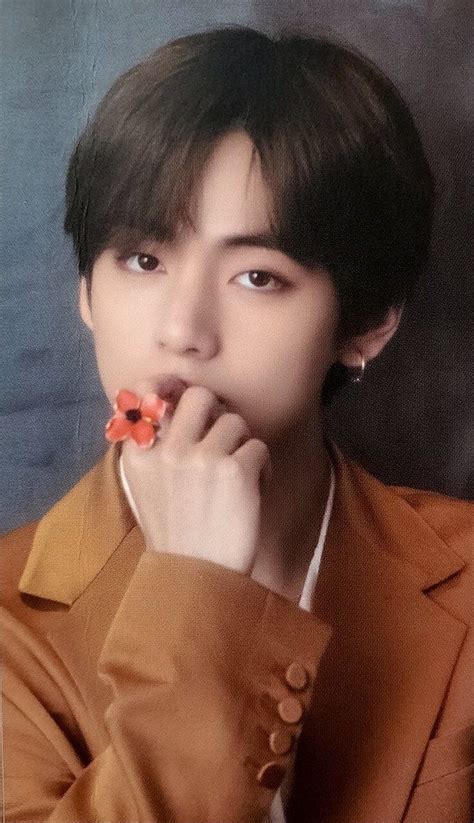 hourly tae ˡᵒᵛᵉˡʸ ʲᵘᵇᵇˡʸ on Twitter | Kim taehyung, Taehyung, Bts korea