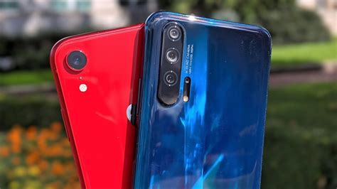 Honor 20 Pro vs iPhone XR Camera Comparison - YouTube