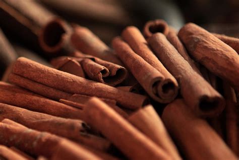 30 Evidence-Based Health Benefits of Cinnamon