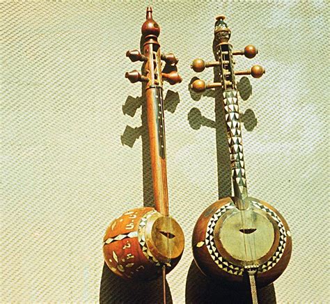 MUSIC & THE ART OF THE BOOK - Kamancha, various Sizes. Photo ...