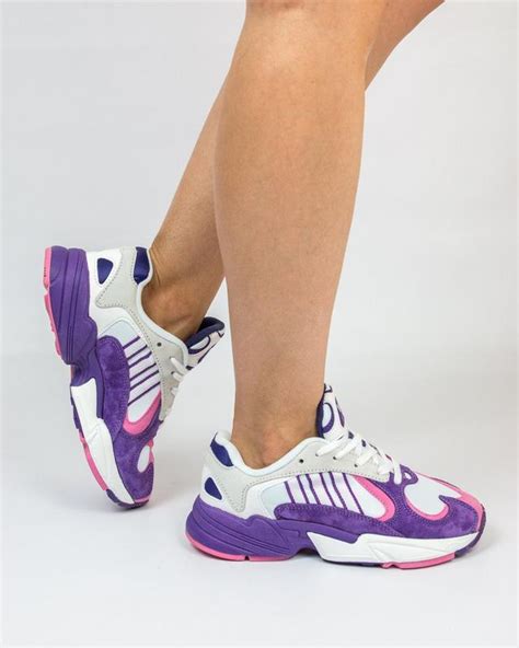 Кроссовки женские adidas yung 1, белые (адидас янг, адидасы, кросівки ...