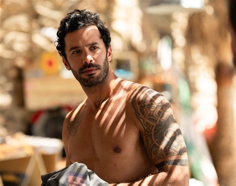 baris arduc cambia  hande ercel por tuba bueyuekuestuen en su proximo proyecto