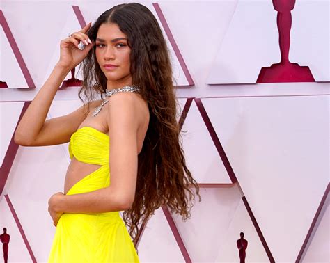 Zendaya Wore A Neon Yellow Bra Dress to the 2021 Oscars