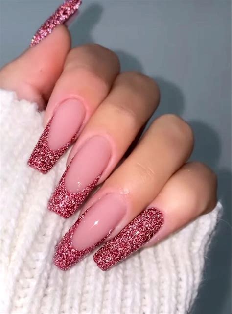 Stunning New Year’s Eve nails for 2023 | Pink glitter nails, Nails ...
