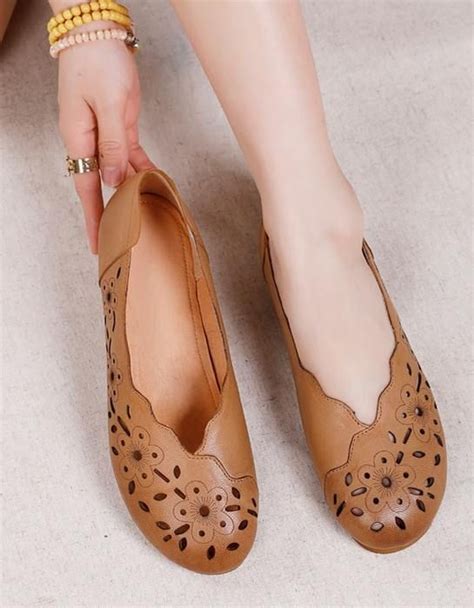 Women Spring Retro Leather Flats Black | Trending womens shoes, Leather ...