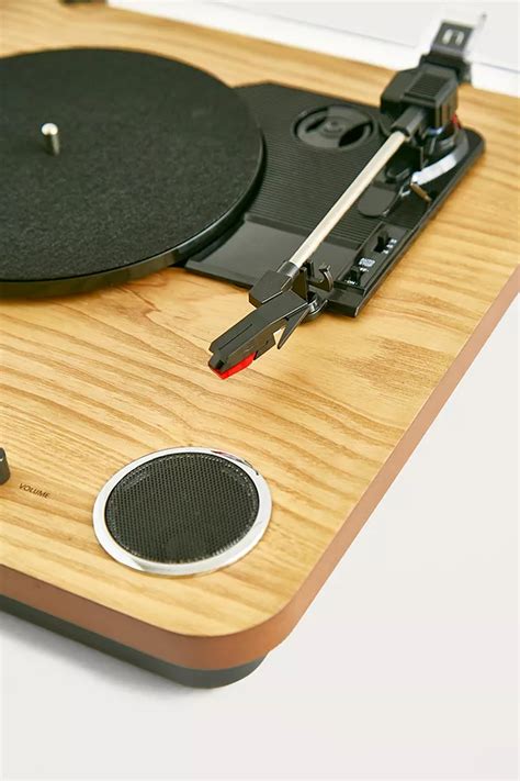 ion Max LP Vinyl Record Player | Urban Outfitters FR