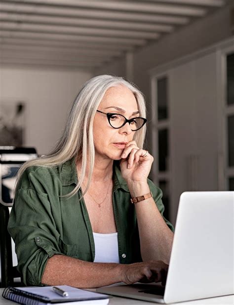 DR GOOGLE will see you now | Woman’s Day Magazine NZ - Womens-Interest