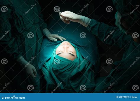 Chirurgia estetica fotografia stock. Immagine di estetista - 56872572