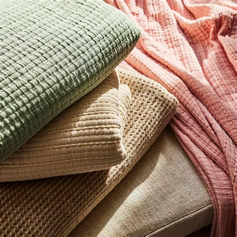 brilliant brooklinen lightweight textured throw blanket