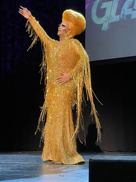 Roxxxy Andrews won Miss Glamorous 2022 last night! : rupaulsdragrace