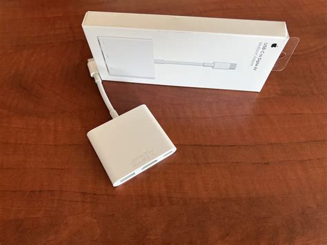 AV Adapter - Apple bhazaa