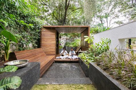 Un padiglione in giardino - Domus