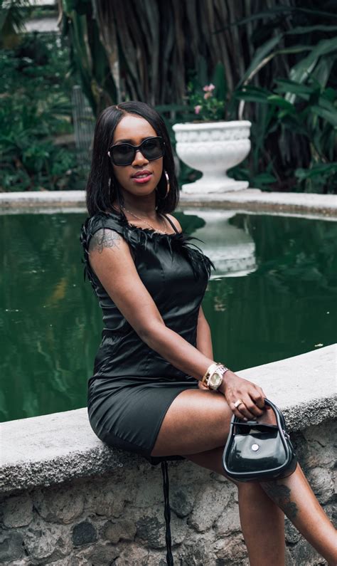 Interview: Vanessa Bling Expertly Riding The Tides Of Change - PAMTENGO
