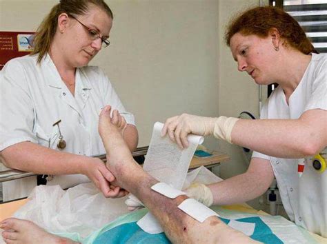 Антибиотики при трофических язвах и гнойных ранах на ноге - чем лечить
