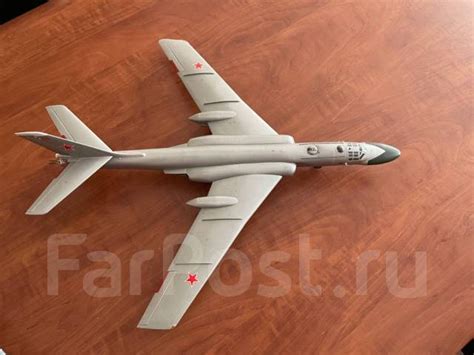 Модель самолета Ту-16, б/у, в наличии. Цена: 2 200₽ во Владивостоке