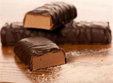 What Happens When You Eat a Protein Bar — Eat This Not That