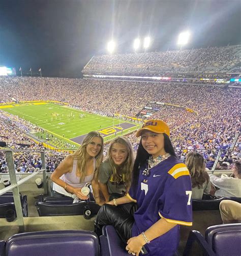 @megan.makin.money | Had no idea what camera we were looking at buuuut
