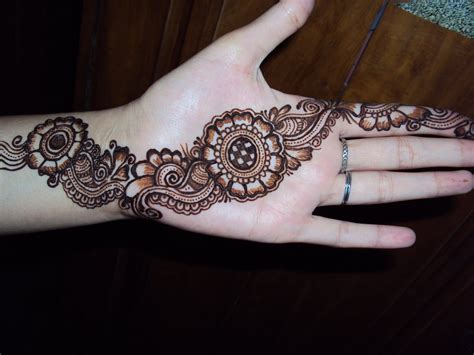 She 9 Style: Simple and Beautiful Mehndi Designs | Simple Mehndi ...