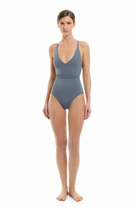 MY NYMPH beach & loungewear