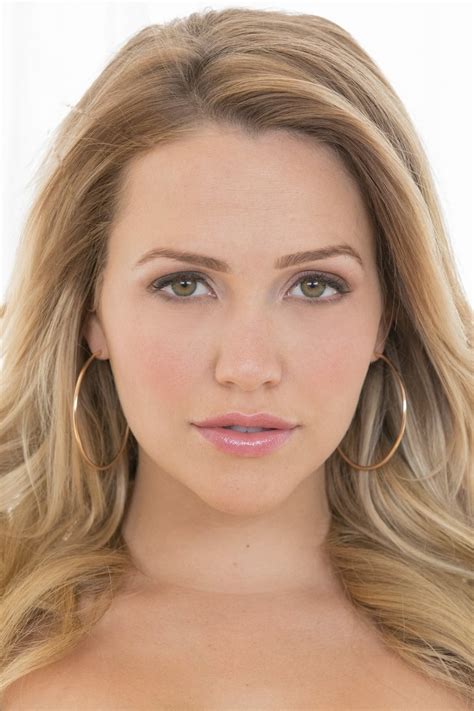 Mia Malkova - Кінобаза