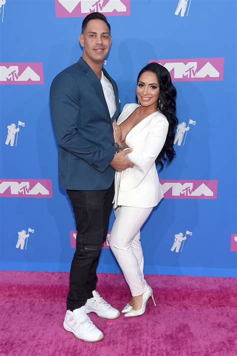 'Jersey Shore' star Angelina Pivarnick finalizes divorce