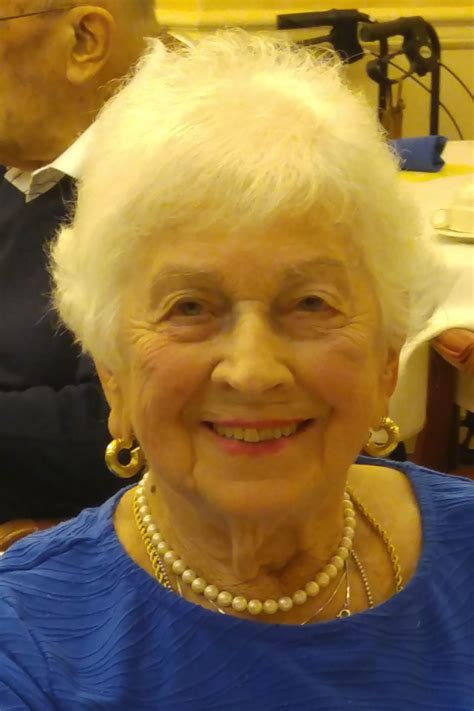 Shalom Memorial Chapel: Jewish Funeral and Burial Services 25