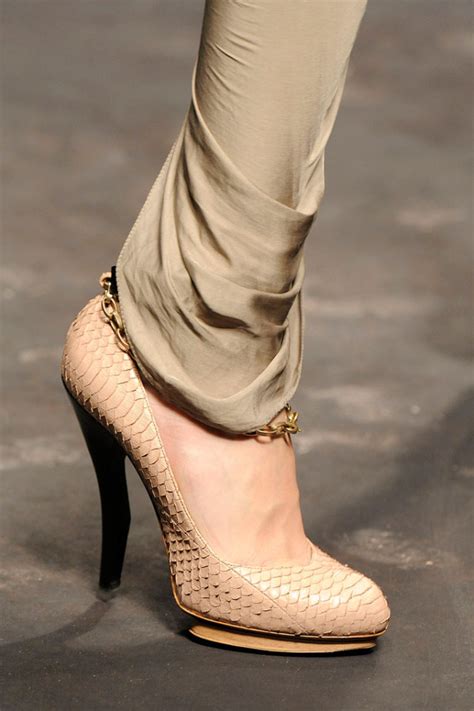 Pumped Up Kicks: Photo
