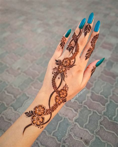 beautiful  easy mehndi designs  eid    artofit