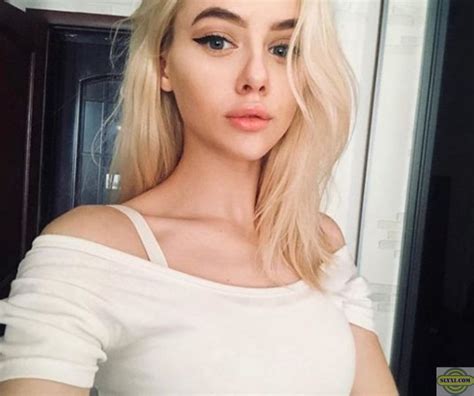 Слили интимные фотки и видео стримерши Тати