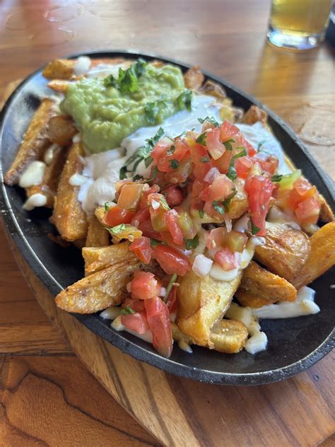 Lolas Cantina Mexicana Лолас Кантина Мексикана, Ресторан на Бали