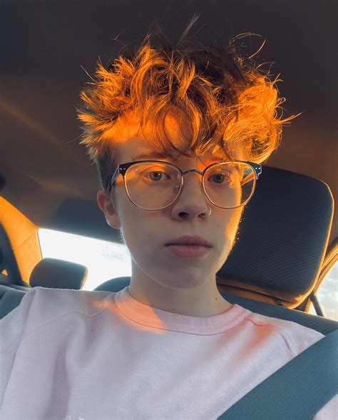 TW Pornstars - 1 pic. Margo 🪐. Twitter. Instagram: @margo.is.naked 🌋☄️🔥