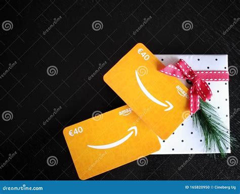 Amazon Gift Card and Christmas Box Editorial Image - Image of shipping ...