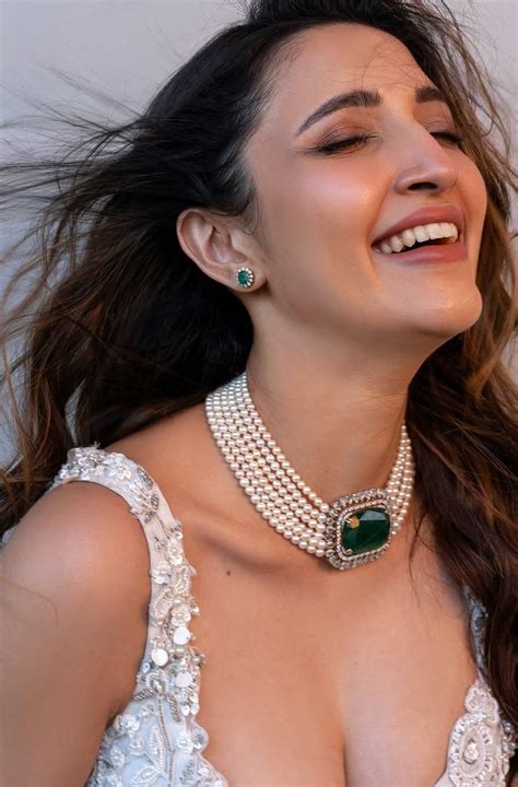 neha shettys glamorous photoshoot   showstopper glam actress