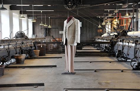 Object of the week- Demob suit on loan
