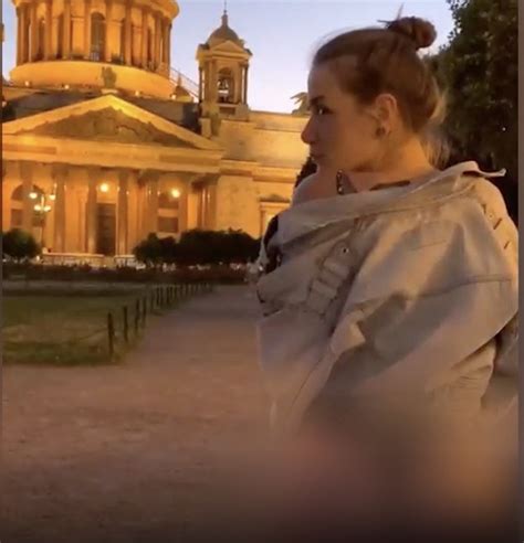 Прекратите это безумие: Зачем блогерши раздеваются на фоне святынь и ...