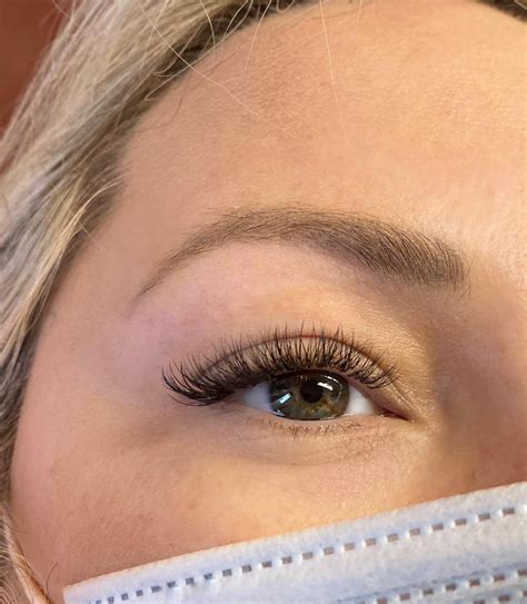 Eyelash Extensions & Brow Lamination London - Eyelash Extensions in London.