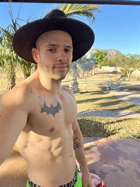 Critics are divided over peter lugo restaurant service after recent reviews 6