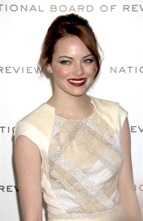 Emma Stone Pictures. Hotness Rating = 8.81/10