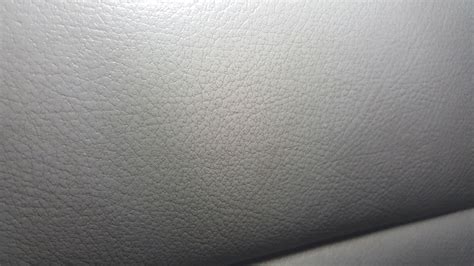 Как почистить кожаный салон в домашних условиях — DRIVE2