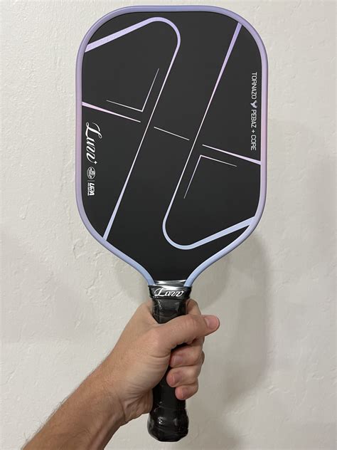 luzz pickleball paddles pickleballer