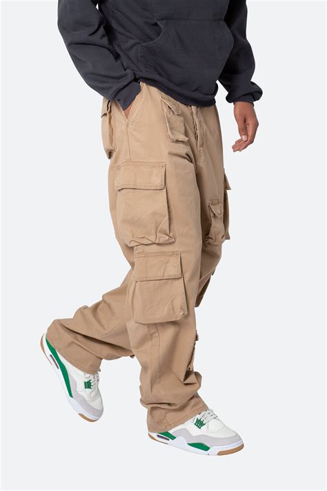 Baggy Cargo Pants - Khaki in 2024 | Baggy cargo pants, Cargo pants
