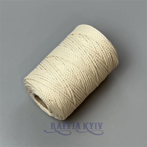 Світло-бежевий поліефірний шнур, 3 мм купити у Києві | Raffia Kyiv