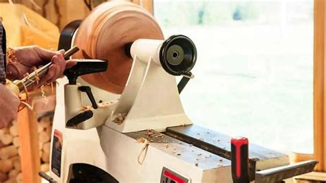 Best Wood Lathe for Beginners [Reviewed in 2022]