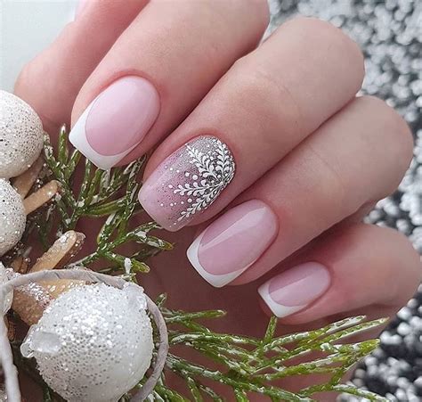 Зима близко! 130+ крутых идей снежинок на ногтях